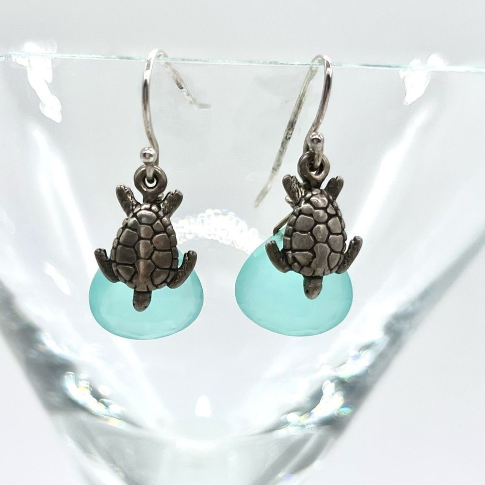 Sea Turtles On Turquoise Glass 925 Sterling Silver